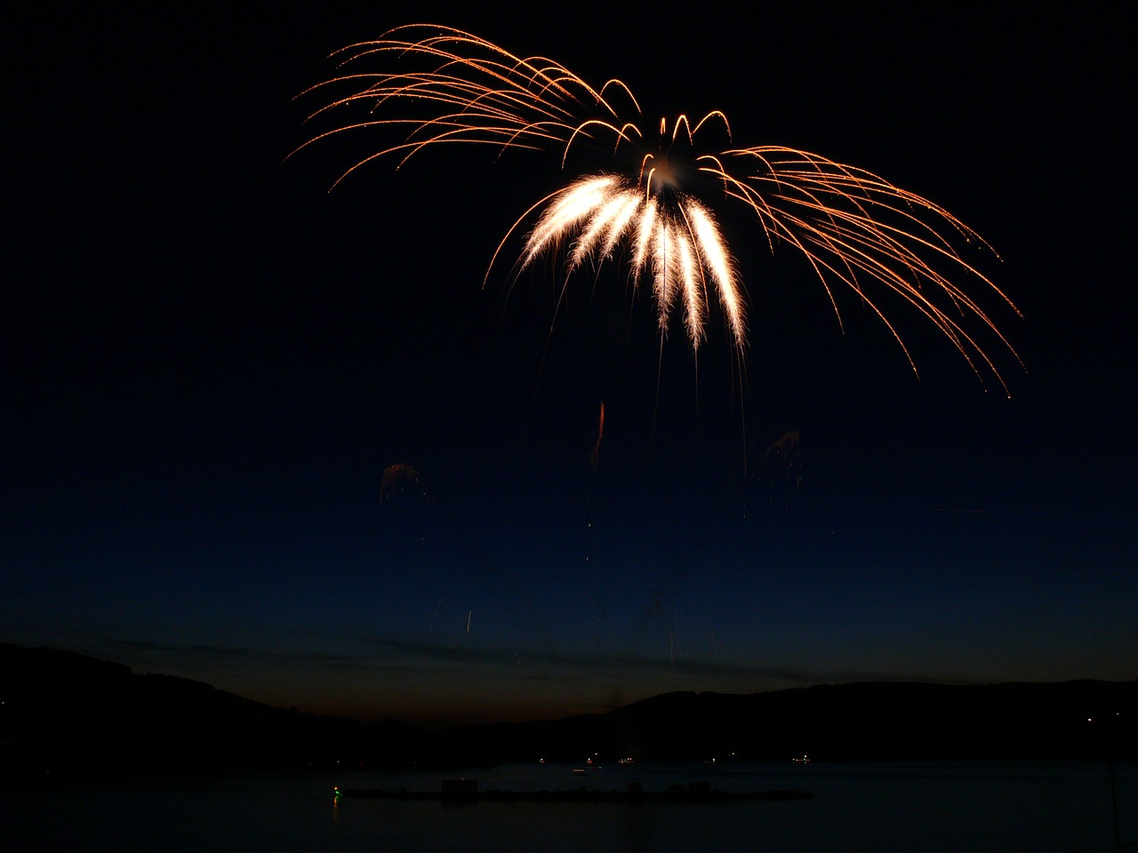 Image - fireworks sparklers bank