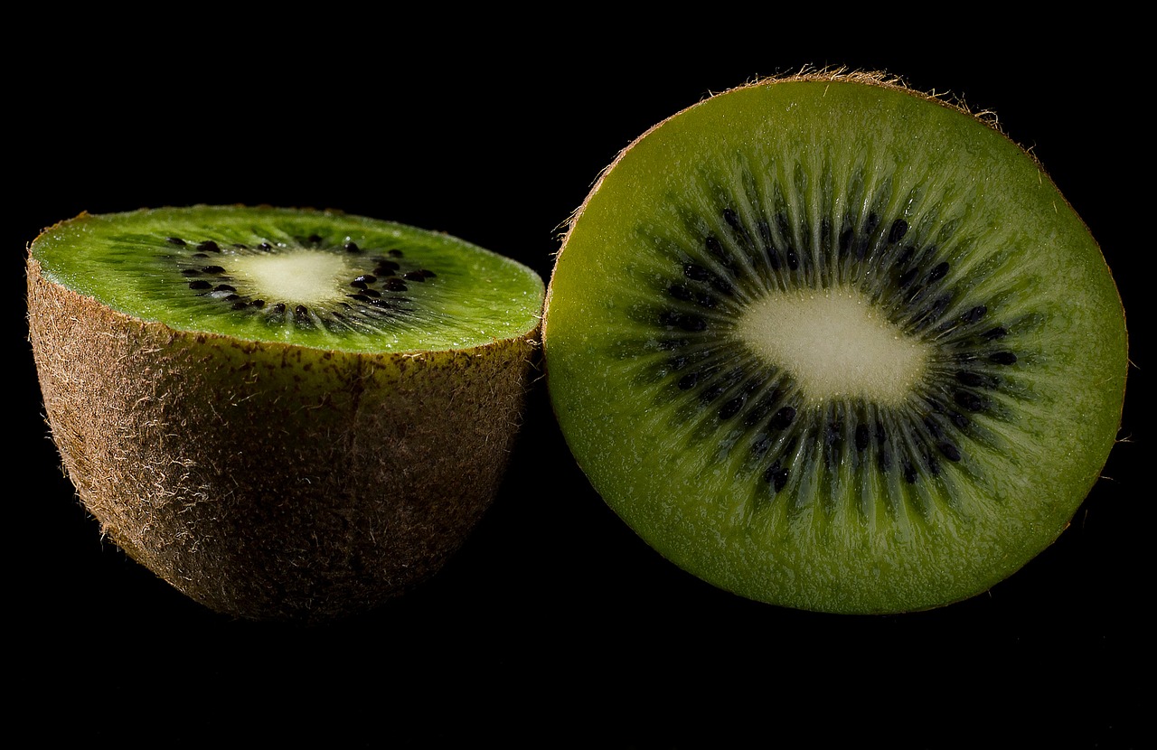 Image - kiwi fruit green the richness of