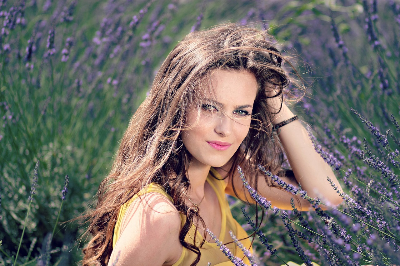 Image - girl lavender flowers mov beauty