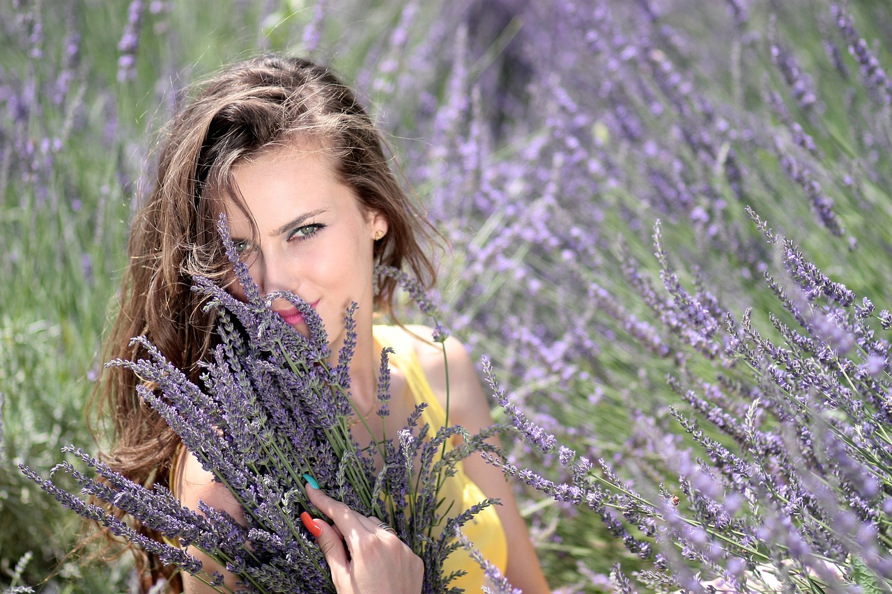 Image - girl lavender flowers mov beauty