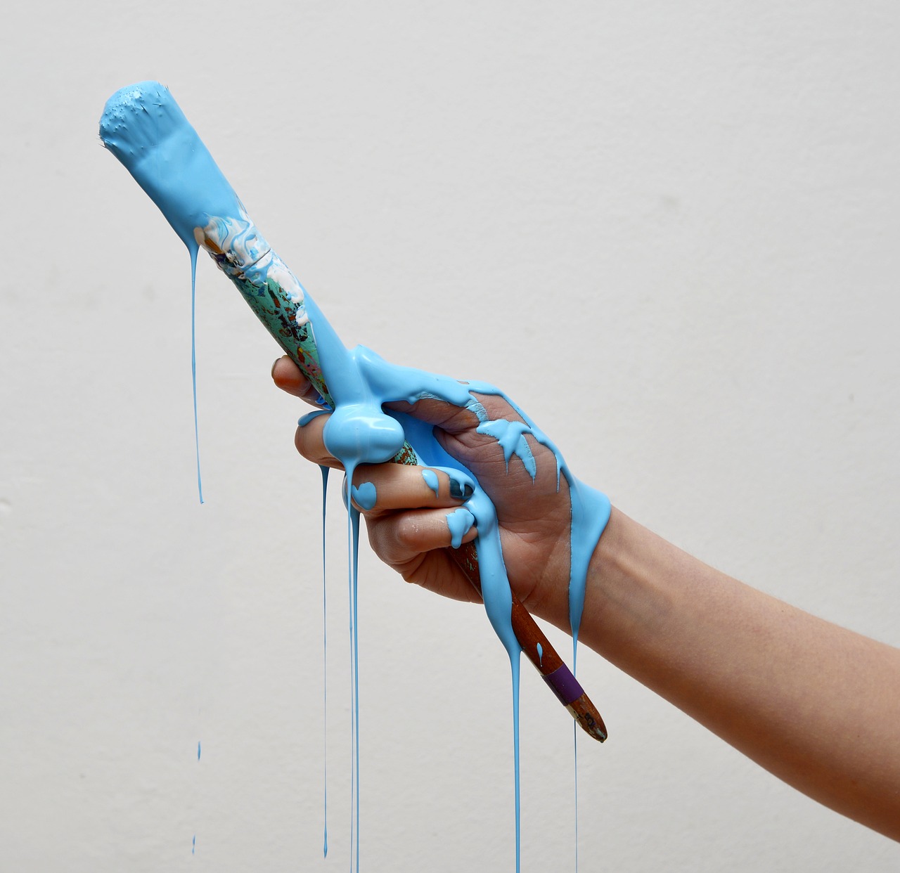 Image - painting the hand paint hand brush