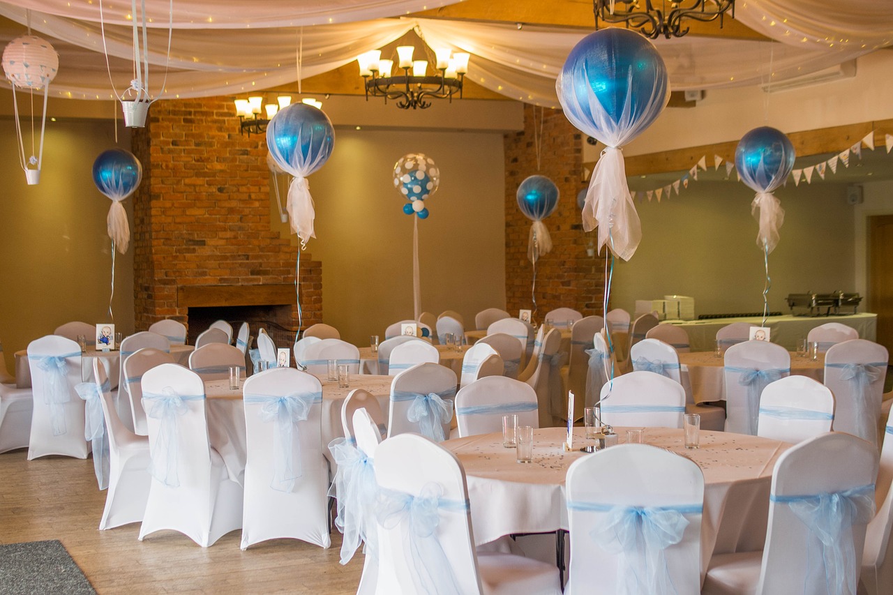 Image - christening event room balloon