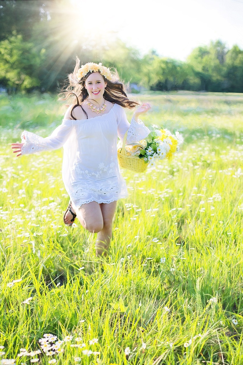 Image - young woman running pretty woman