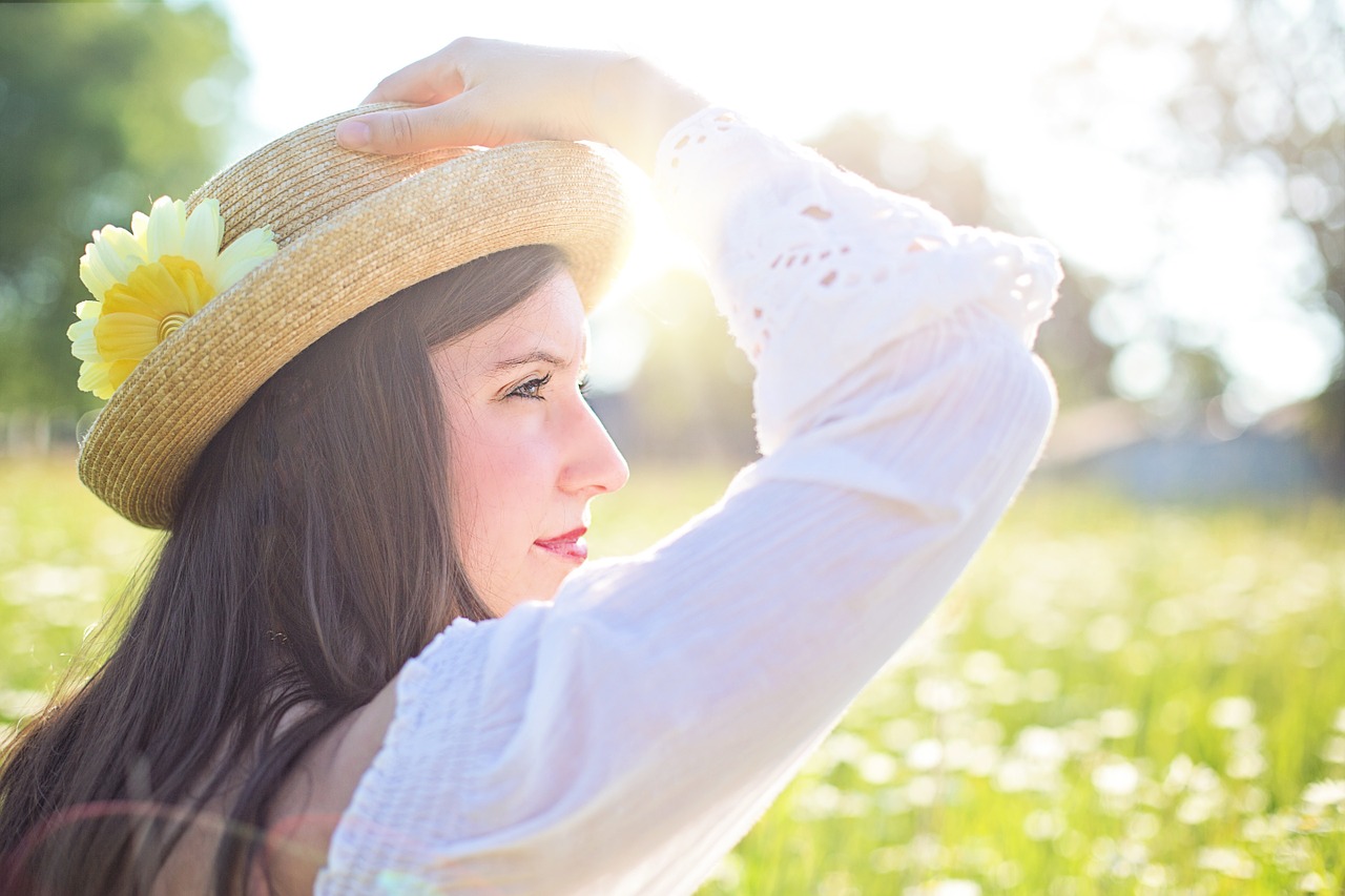 Image - pretty woman contemplative