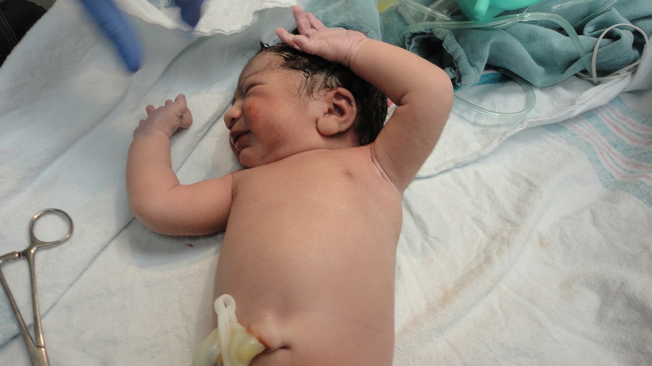 Image - baby birth healthy baby child