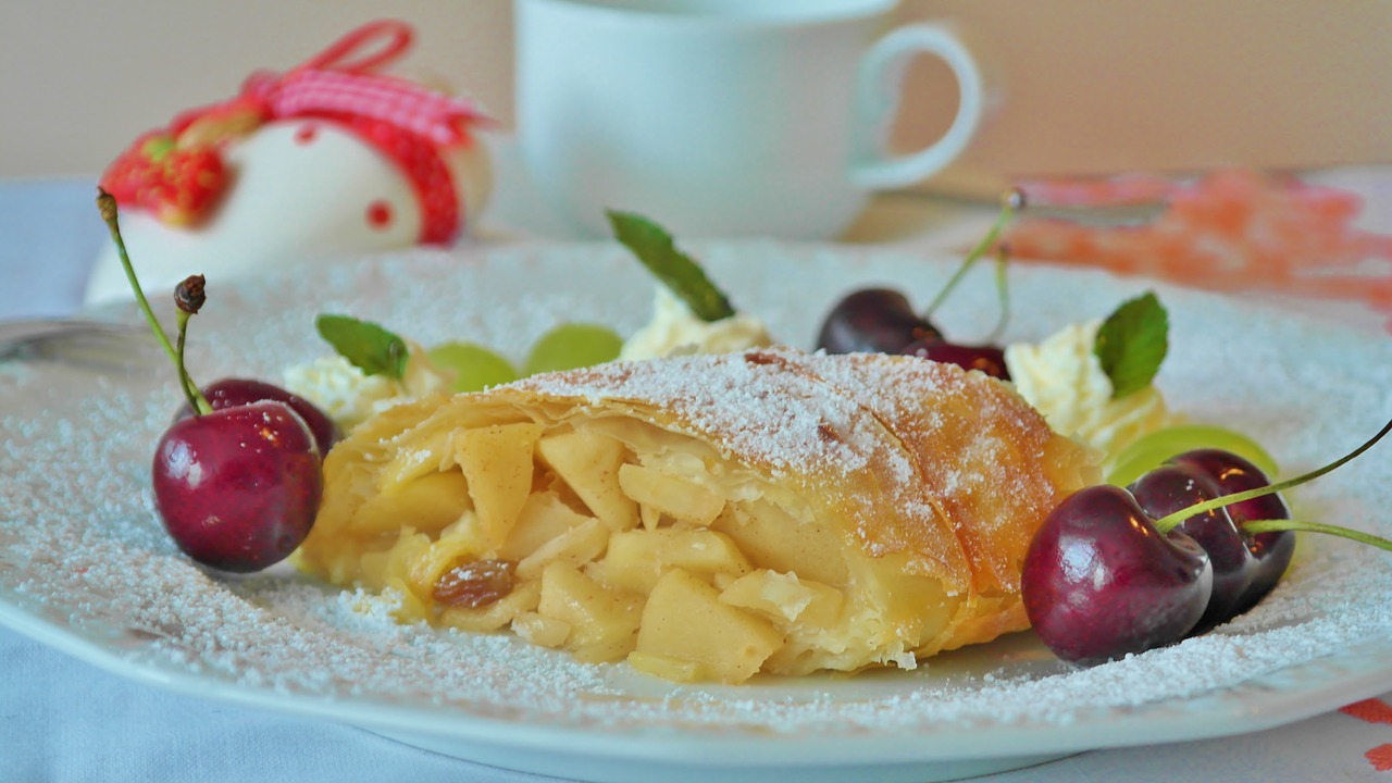 Image - strudel apple strudel apple fruit
