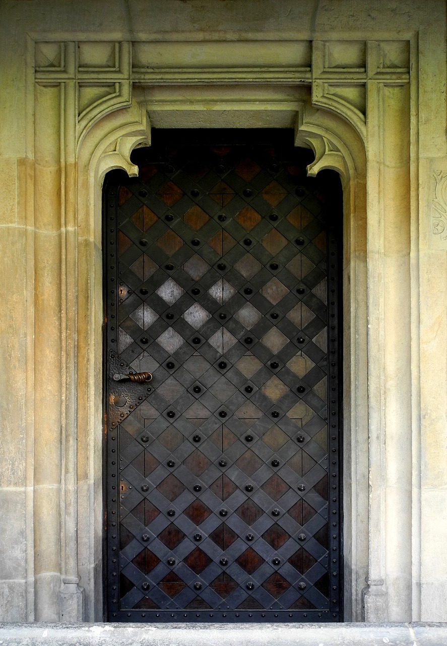 Image - door old gothic entrance hardware