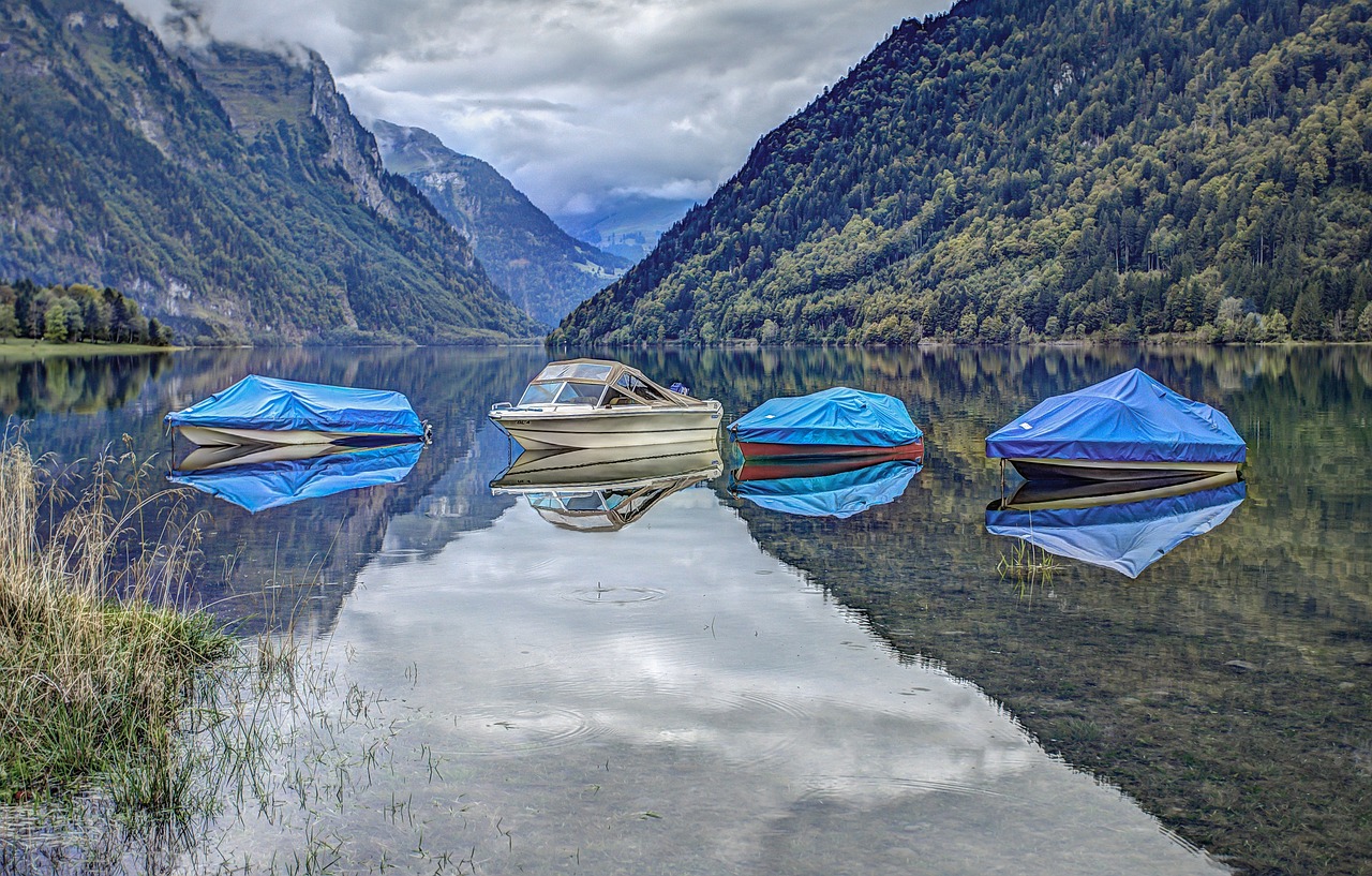 Image - landscape scenic boats motorboats