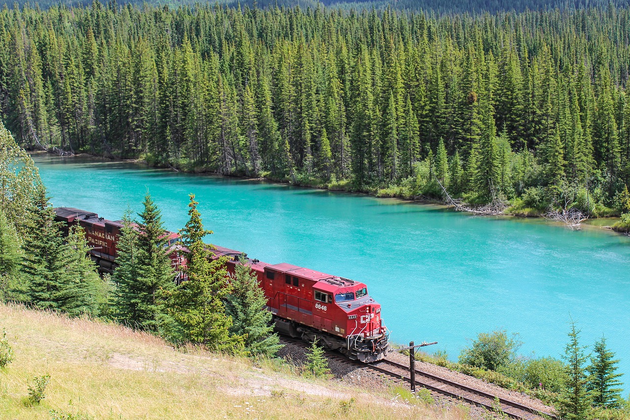 Image - train engine bow river banff