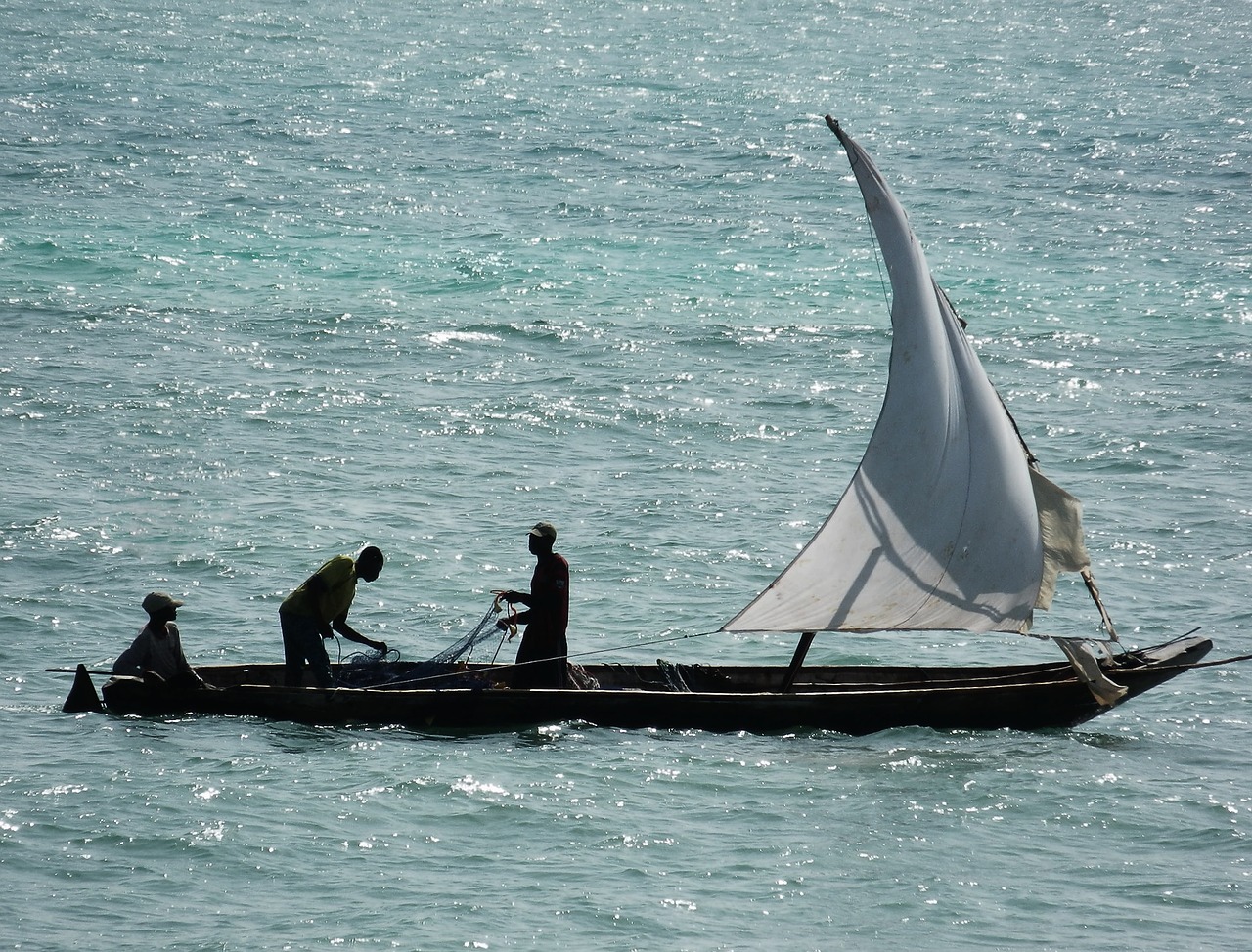 Image - sea ship fishermen zanzibar