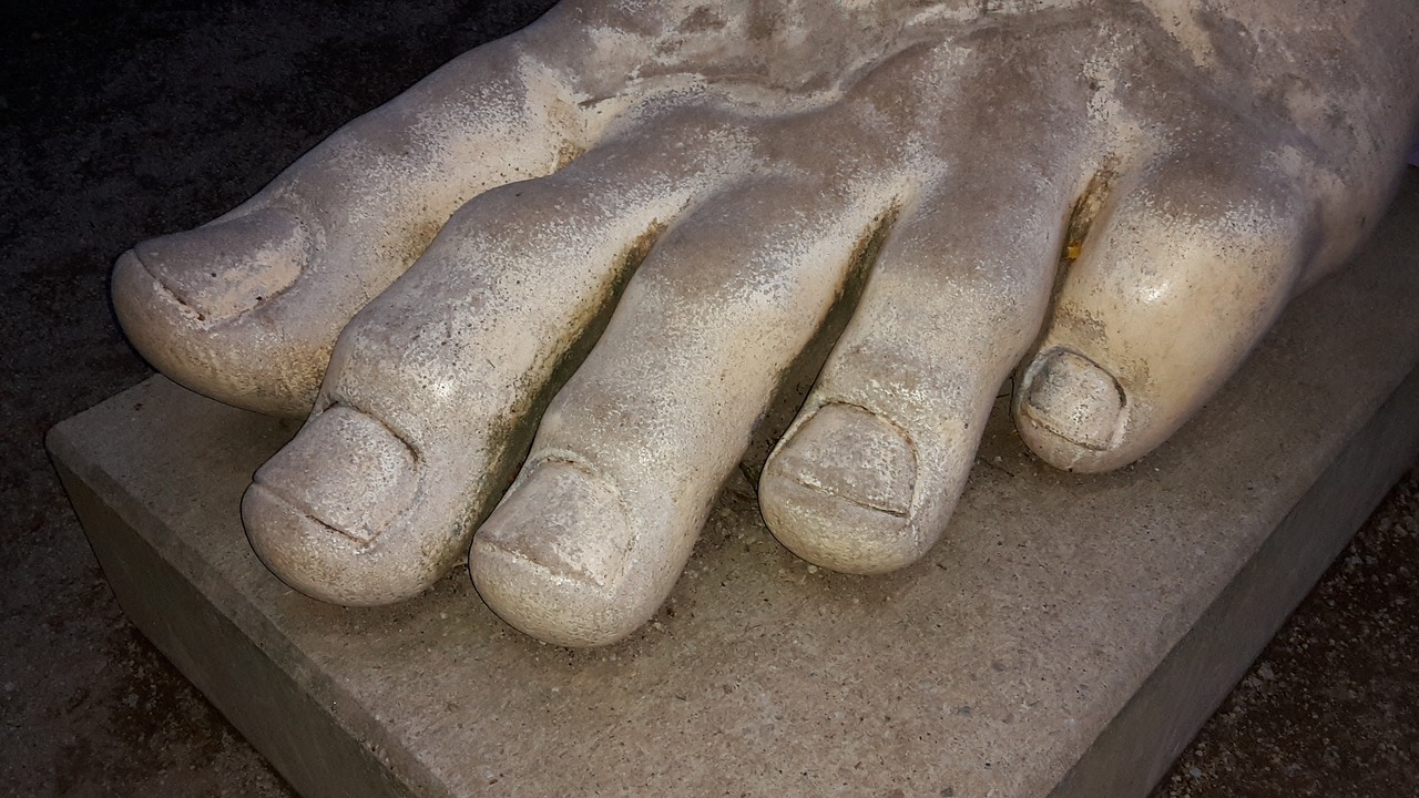 Image - foot ten toe nails statue marble