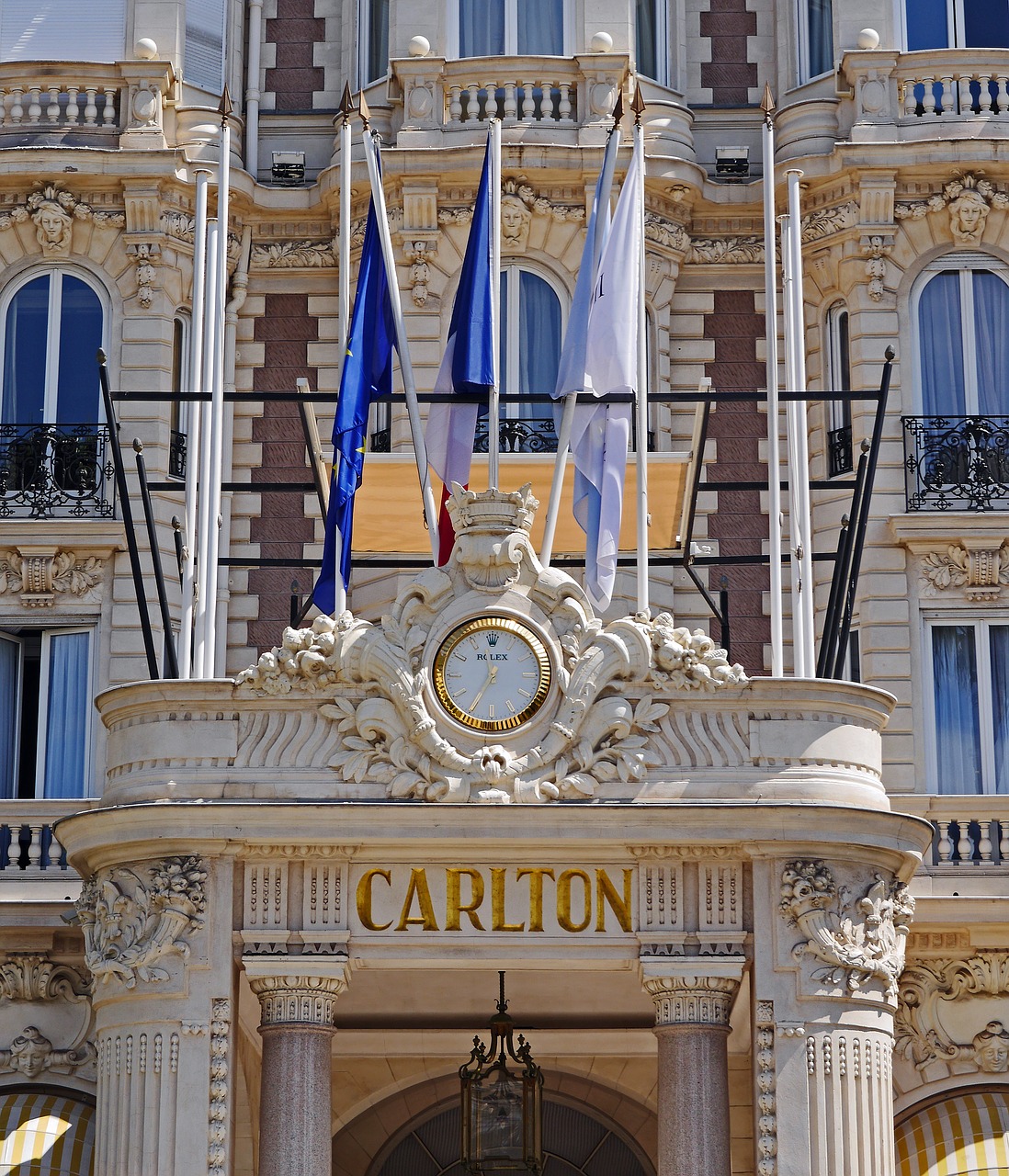 Image - cannes hotel entrance palatial