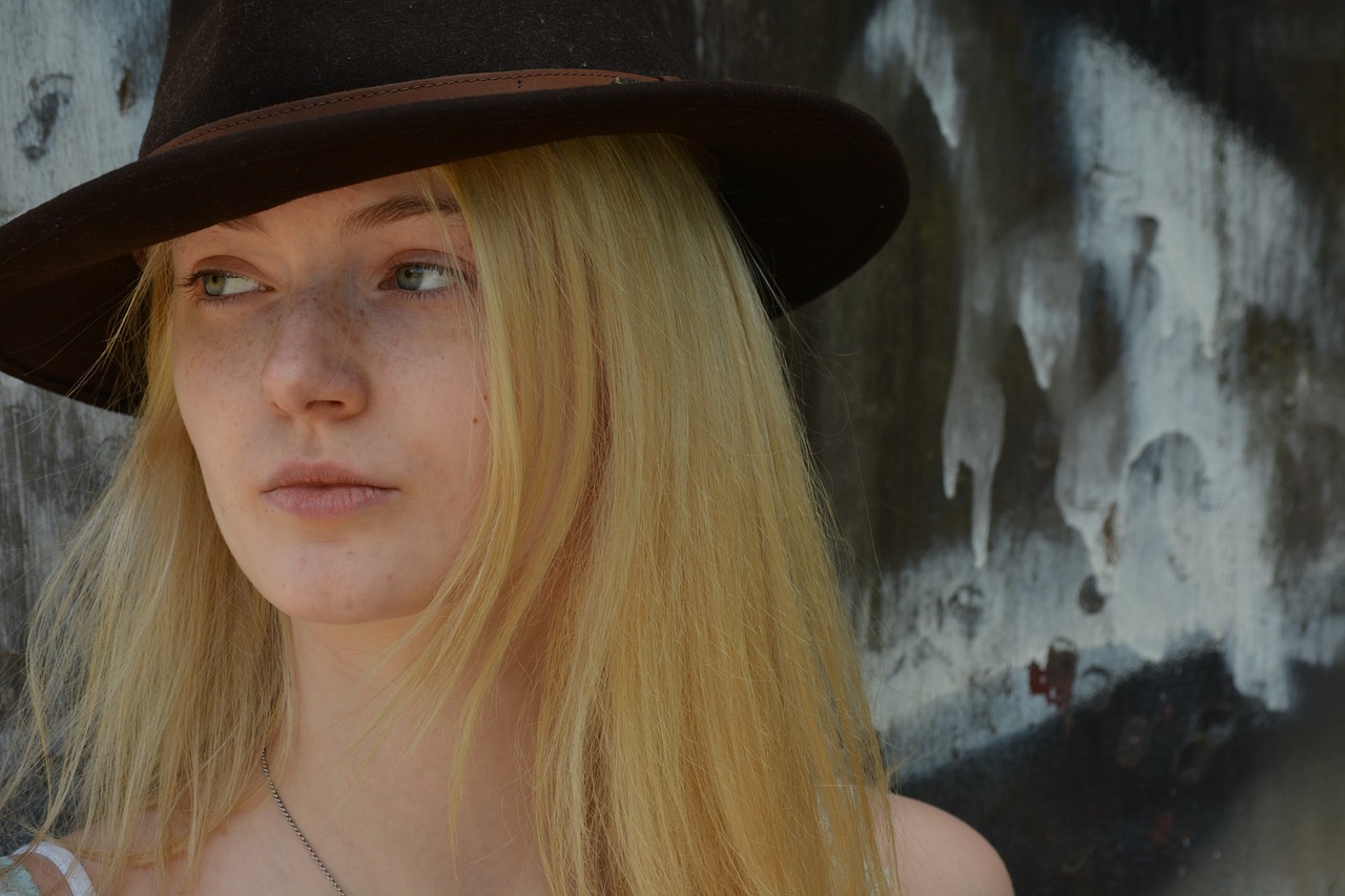 Image - young woman pretty shooting female