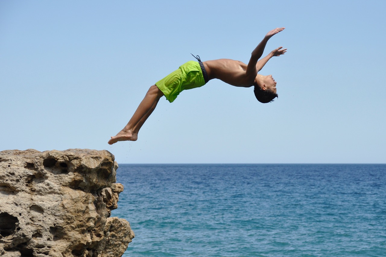 Image - diving tough boy swimming male