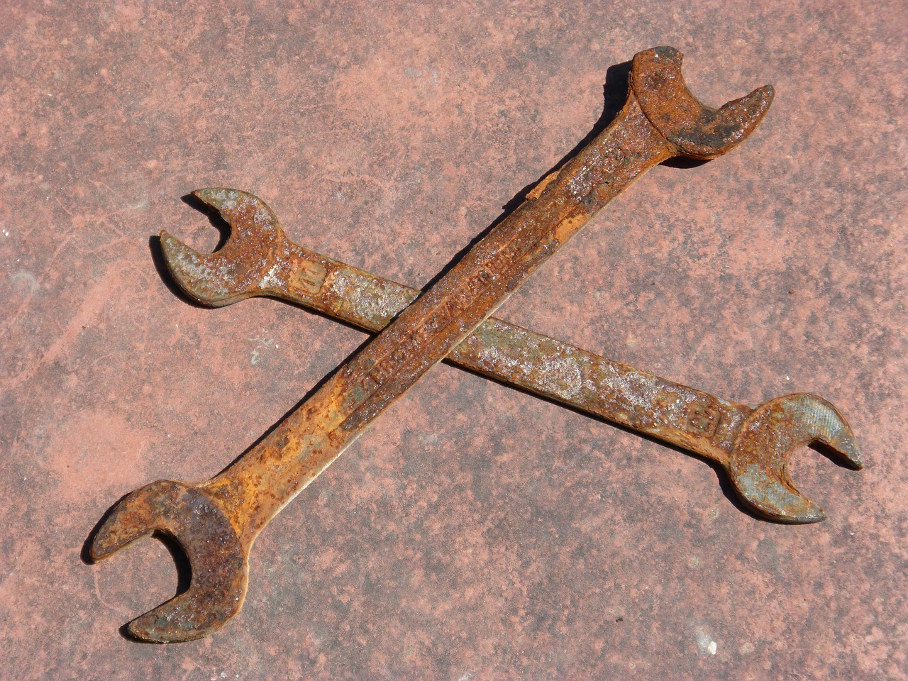 Image - tools spanner old rusty concepts