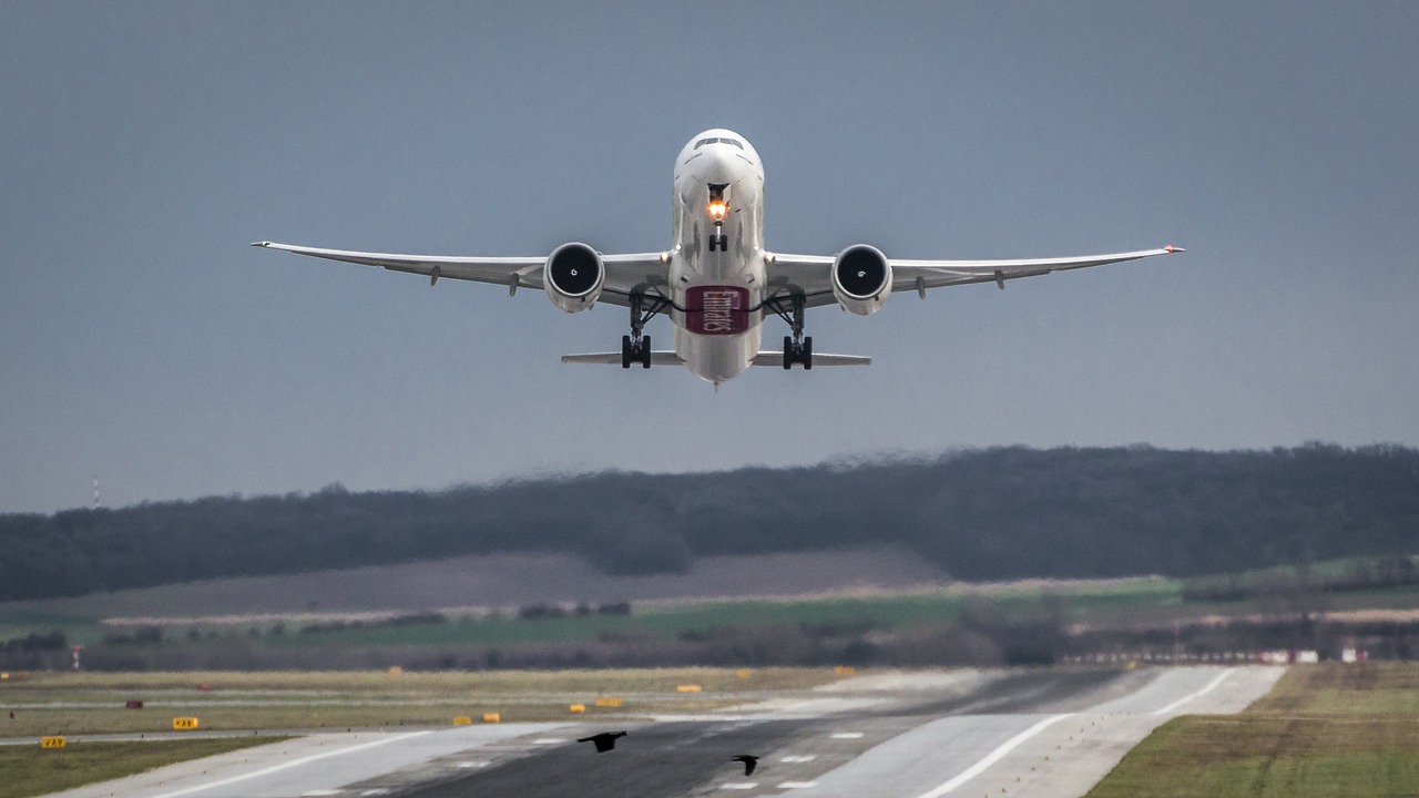 Image - aircraft airport departure start