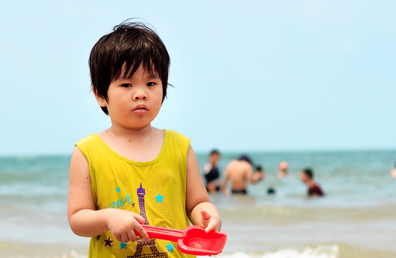 Image - child kid little girl beach travel