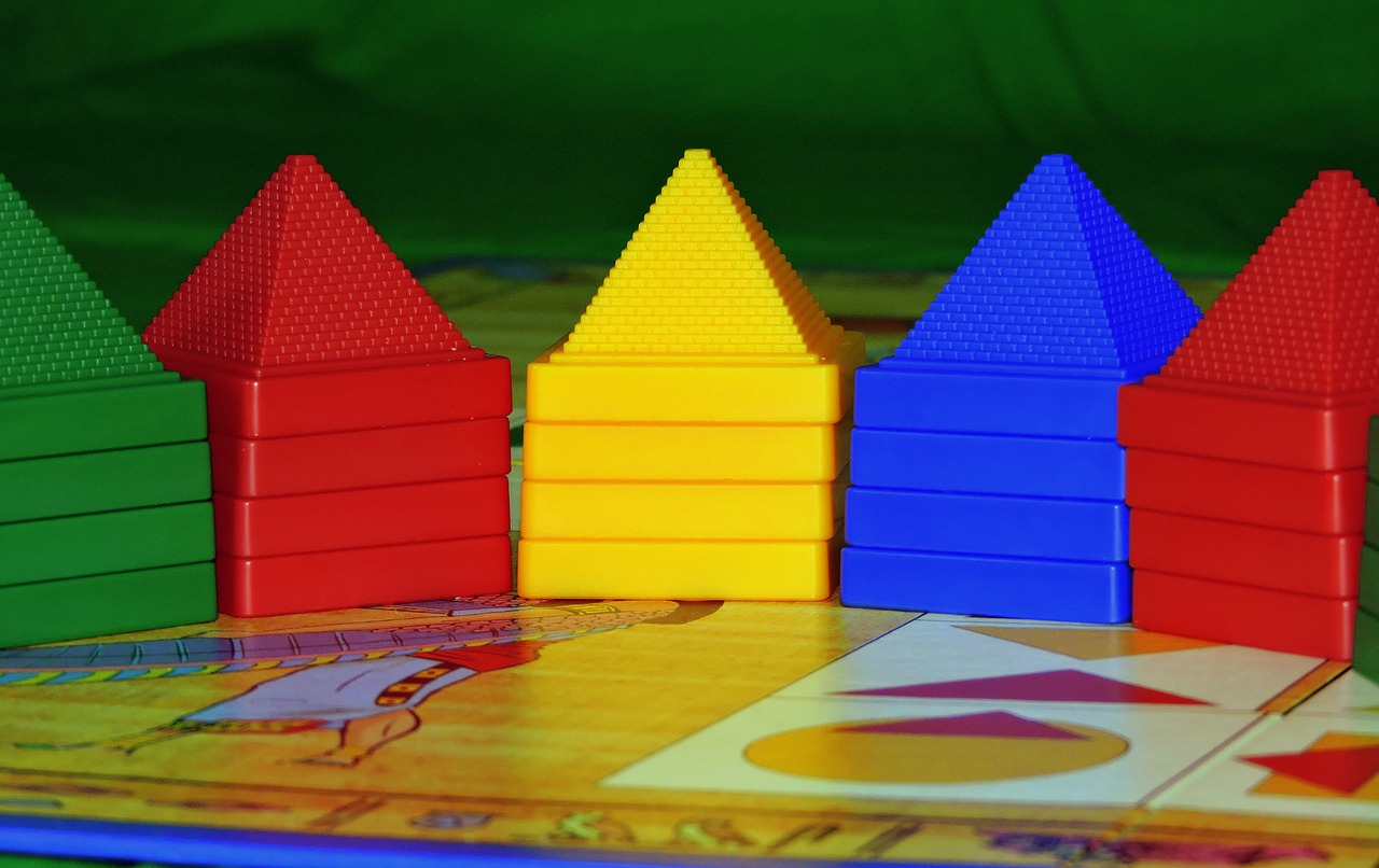 Image - game pyramids play board game