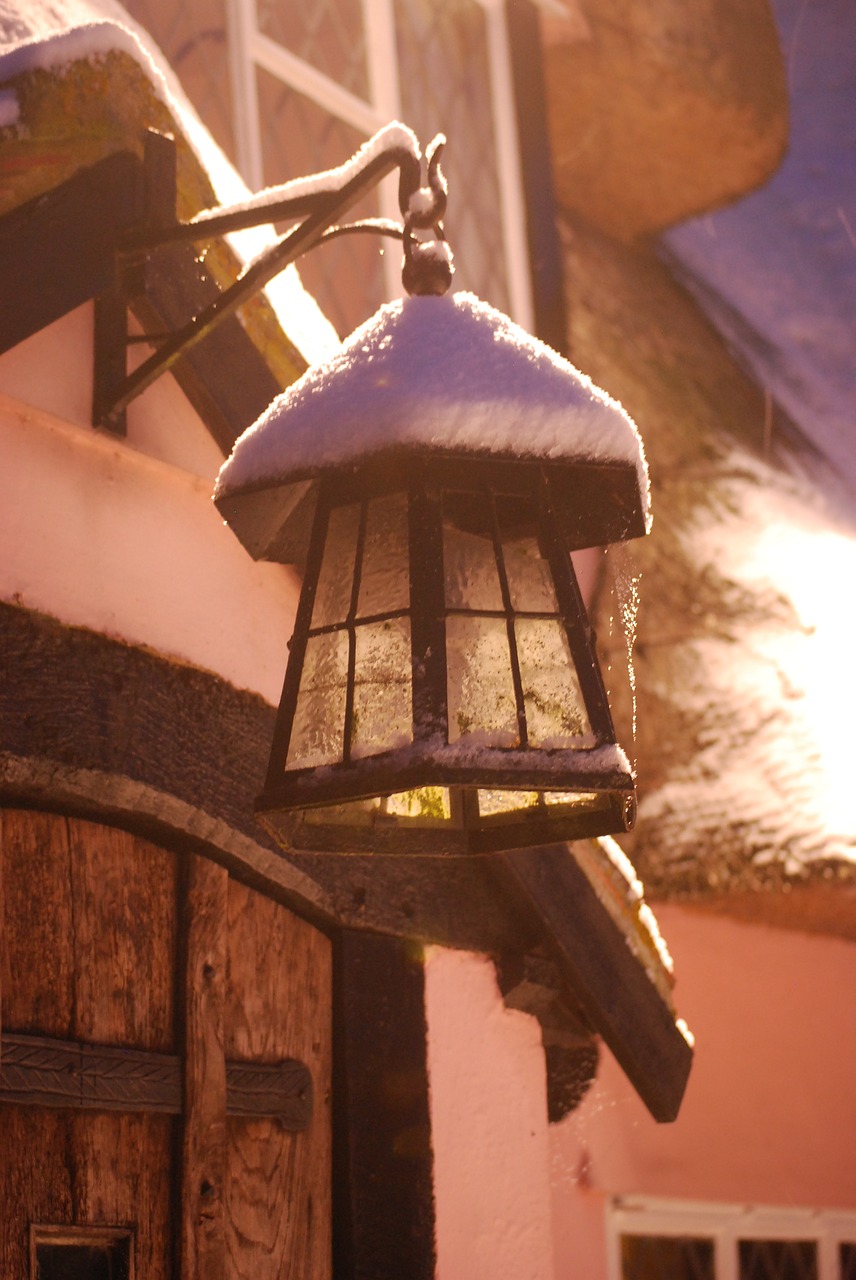 Image - snow lantern christmas
