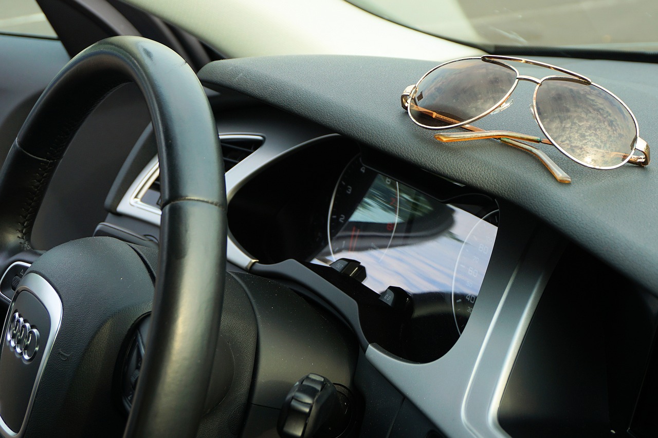 Image - sunglasses audi steering wheel