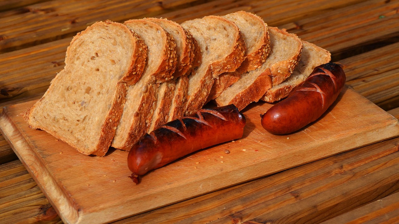 Image - polish sausage grill bread grilling