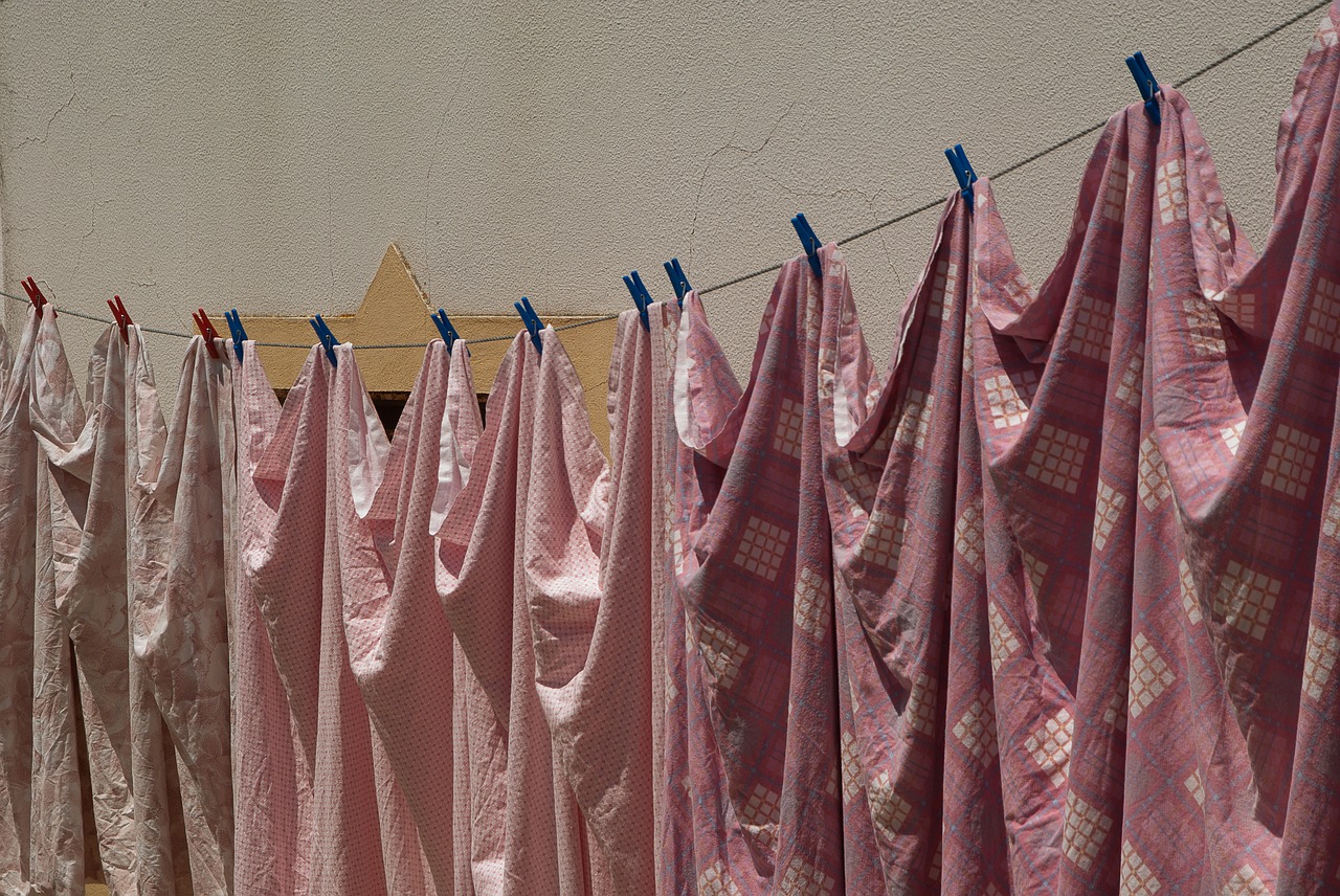 Image - linen dryer clothespins laundry