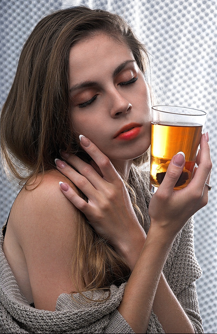 Image - girl tea morning hands beauty