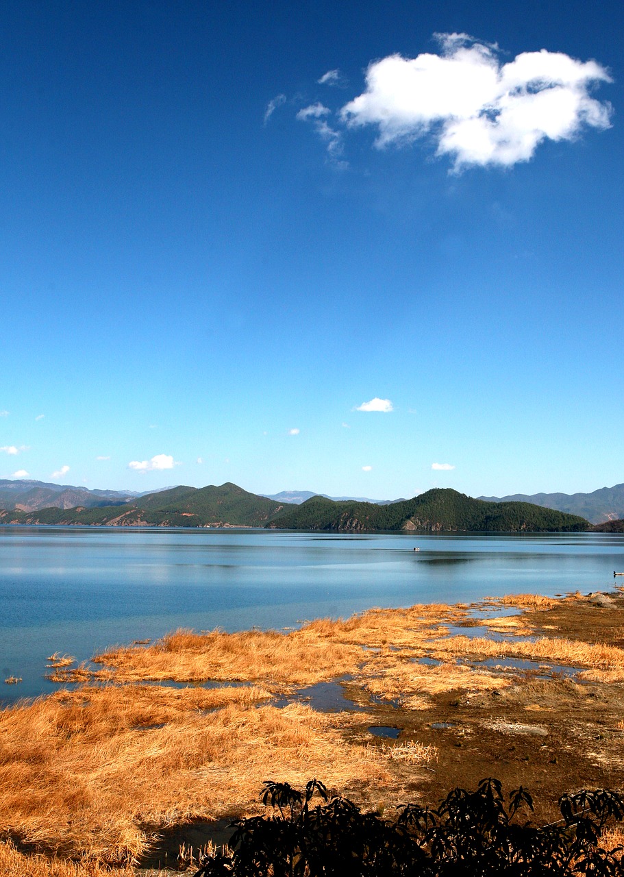 Image - lugu lake autumn plateau