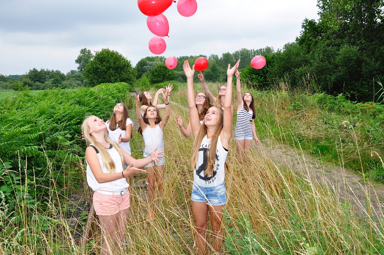 Image - girls children luck love balloon