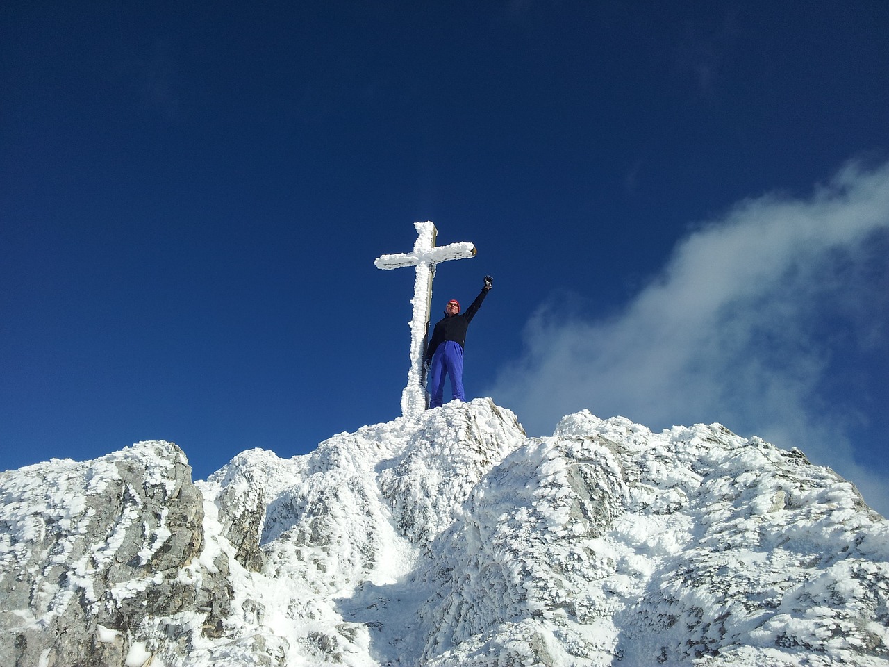 Image - winter top cross man mountains