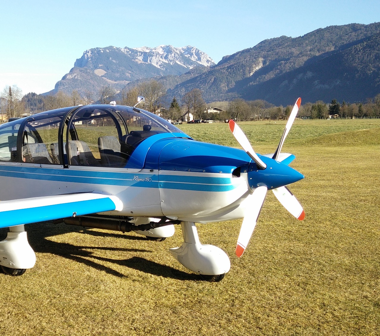 Image - aircraft mountains austria remo 180