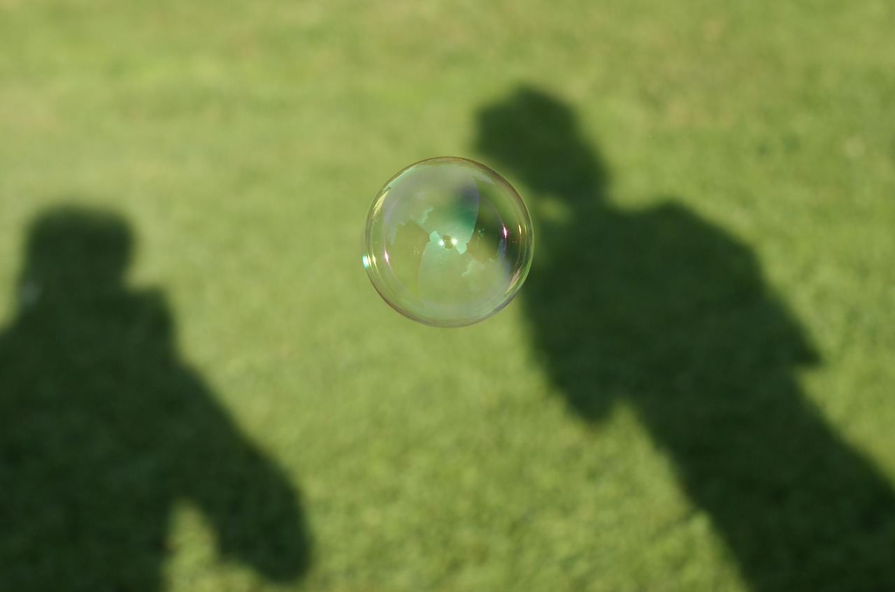 Image - soap bubbles shadow form green