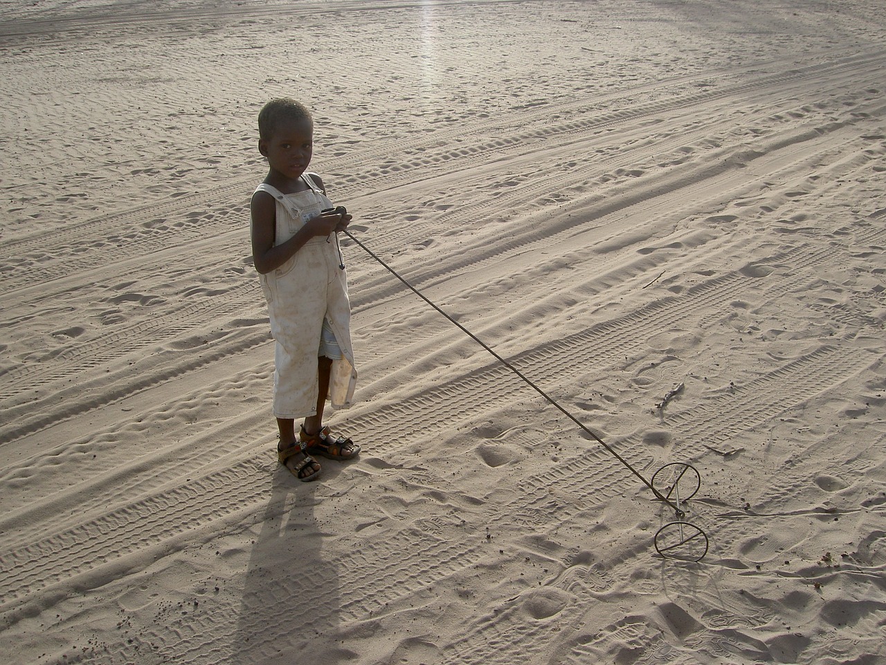 Image - child toy desert africa