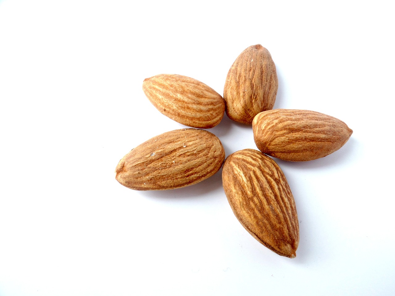 Image - almond eat flower tasty healthy