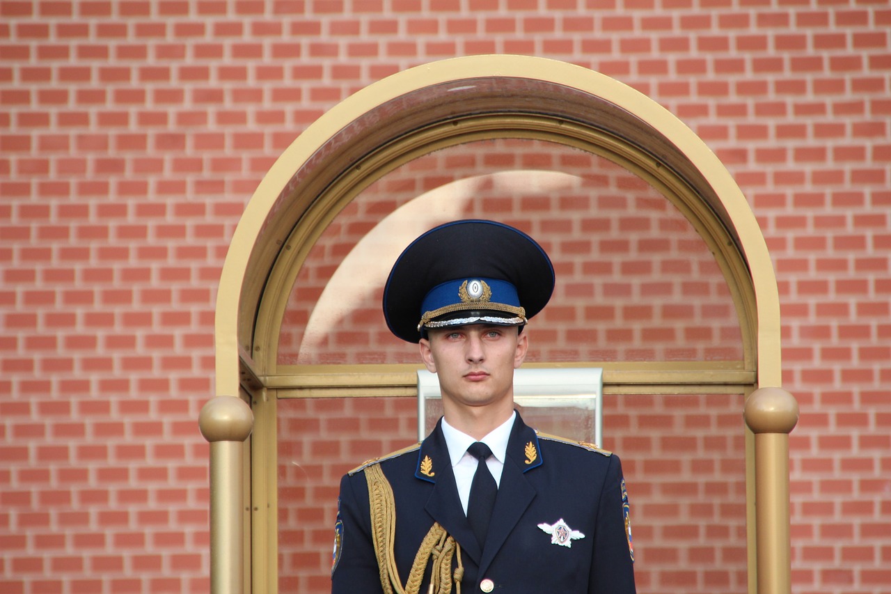 Image - moscow kremlin guard security guard