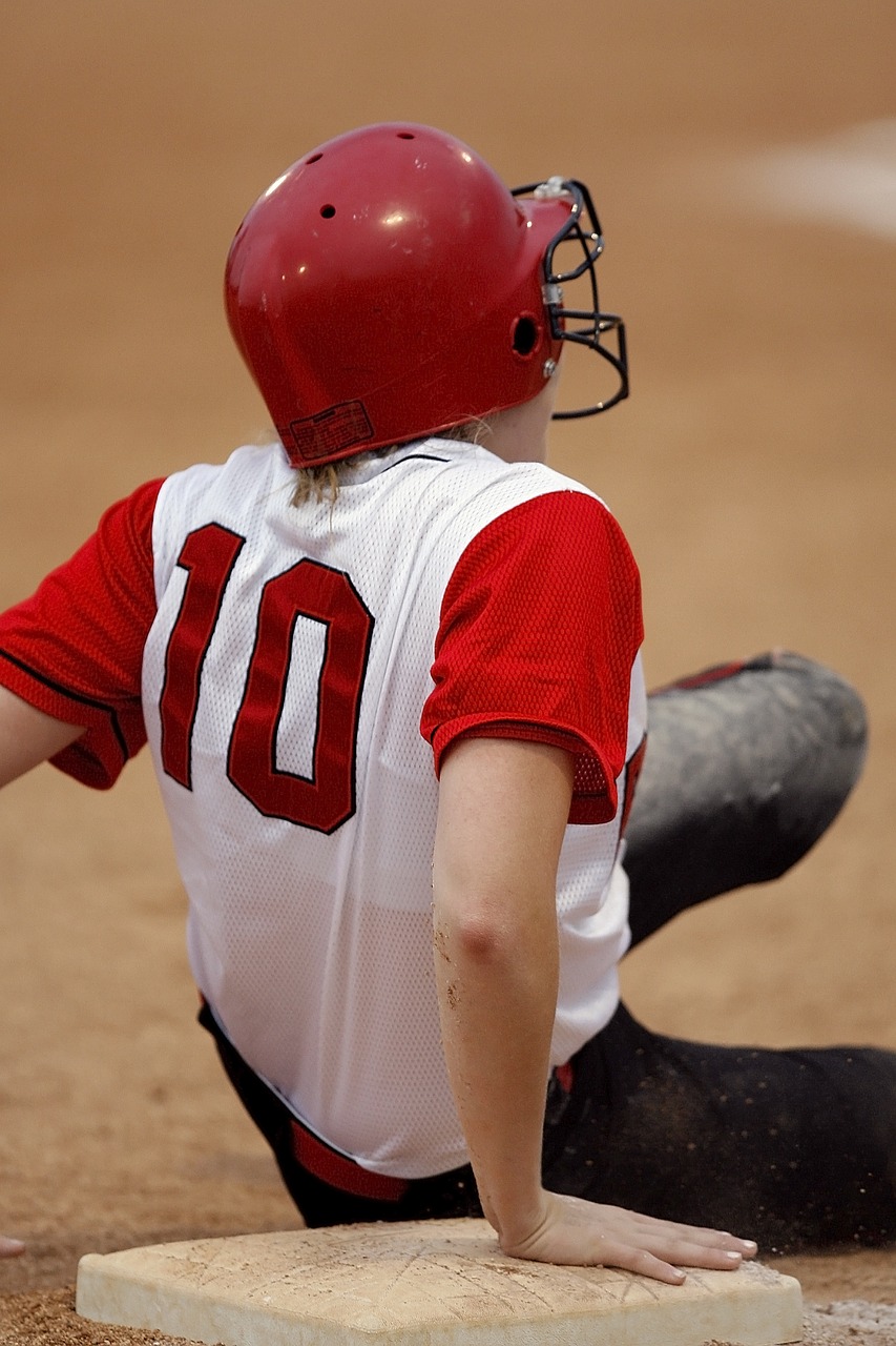 Image - softball runner girl base safe