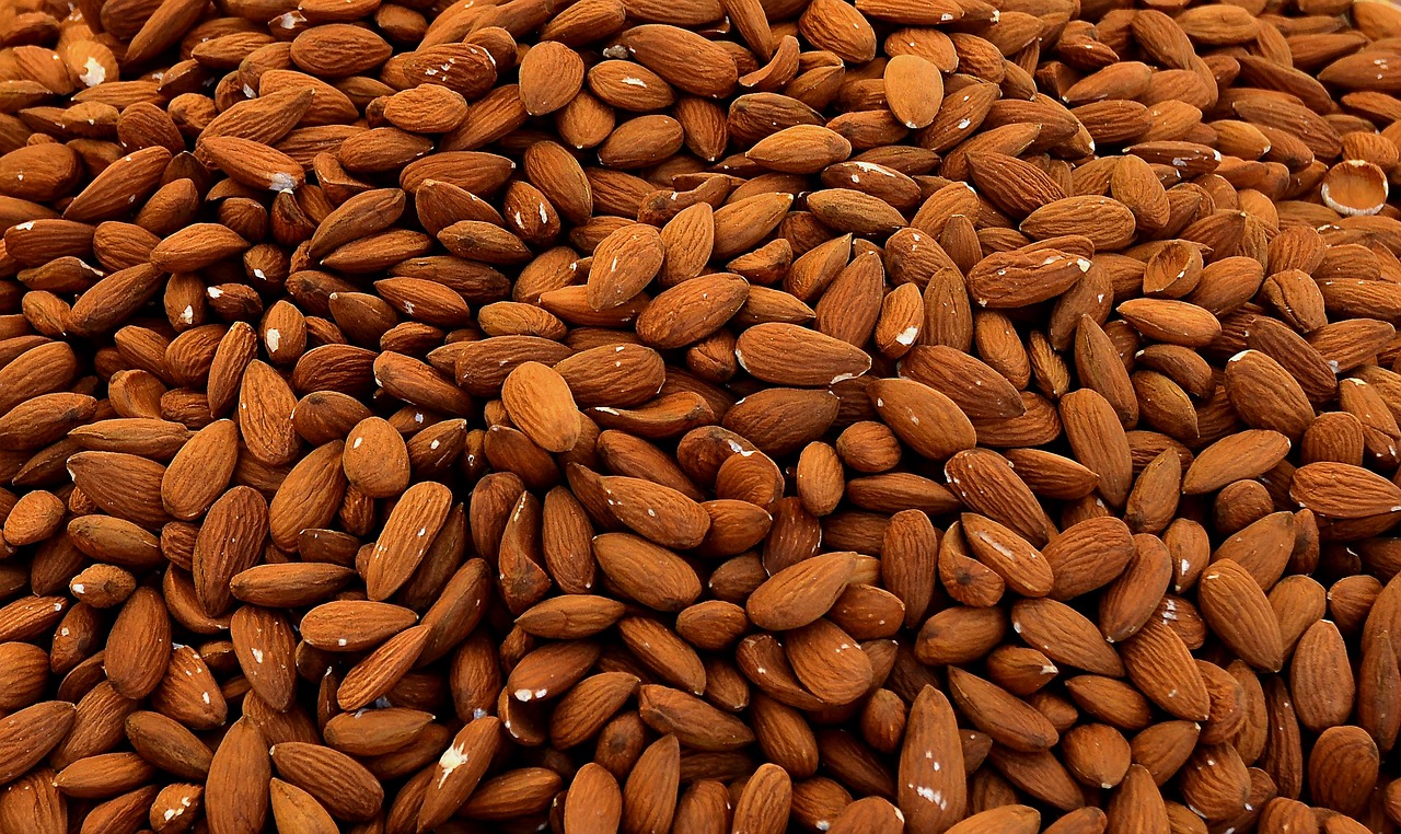 Image - almonds cores nuts fruit
