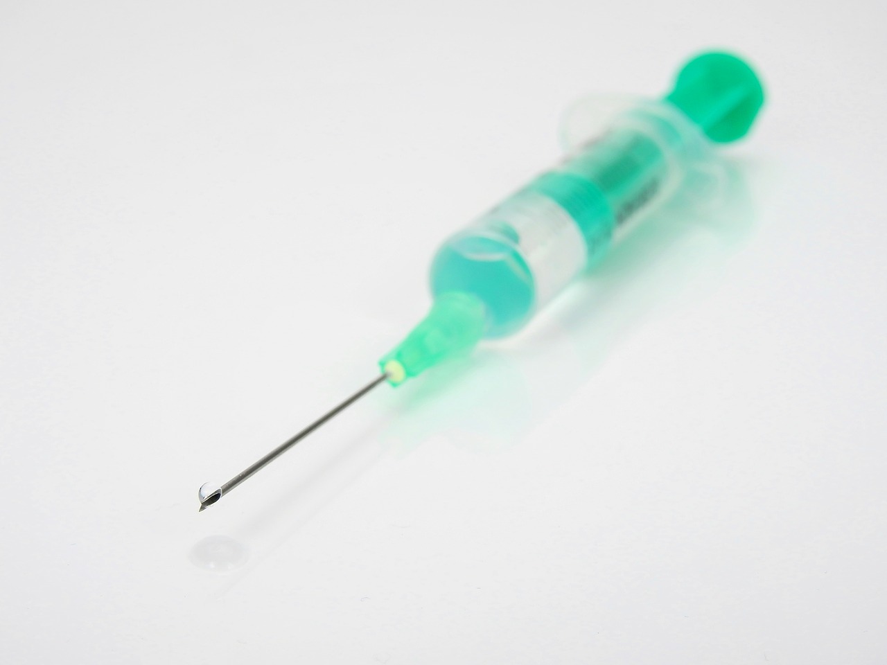 Image - syringe needle disposable syringe