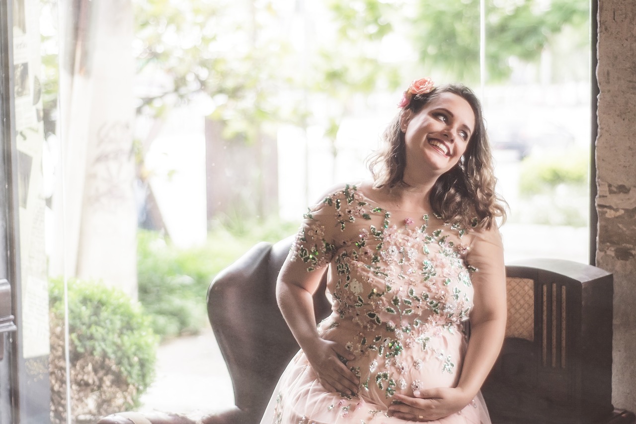 Image - pregnant pregnant woman