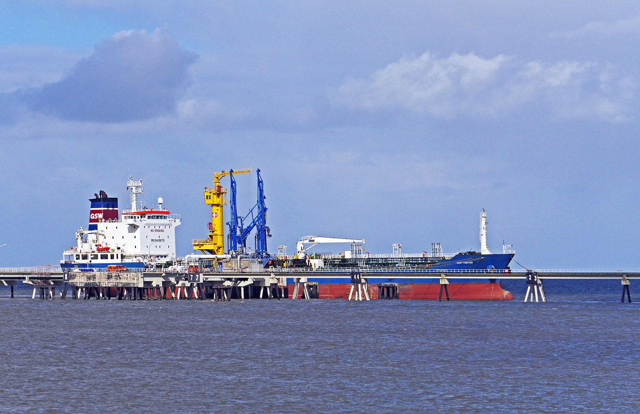 Image - wilhelmshaven sea bridge tanker