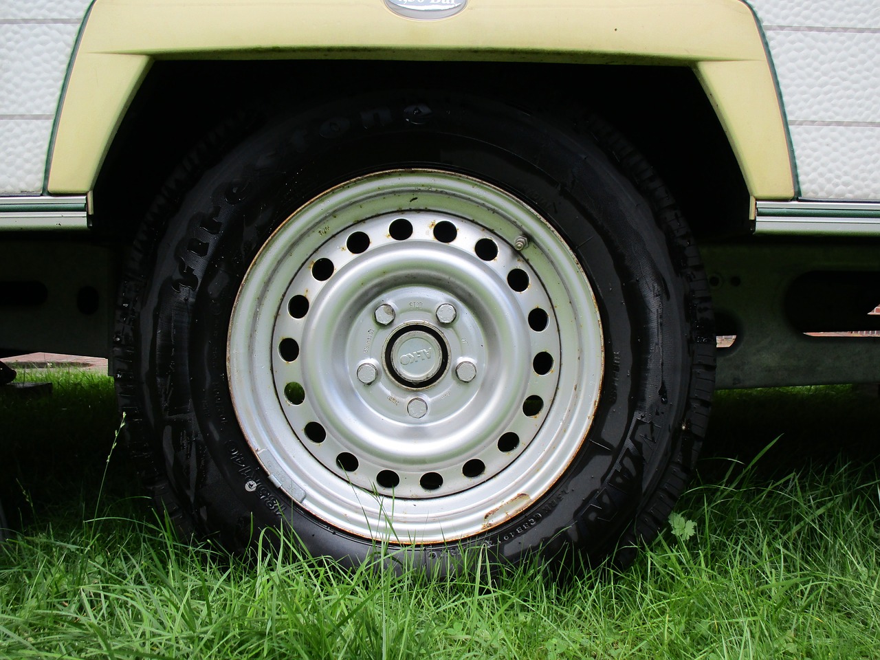 Image - auto tires caravan mature