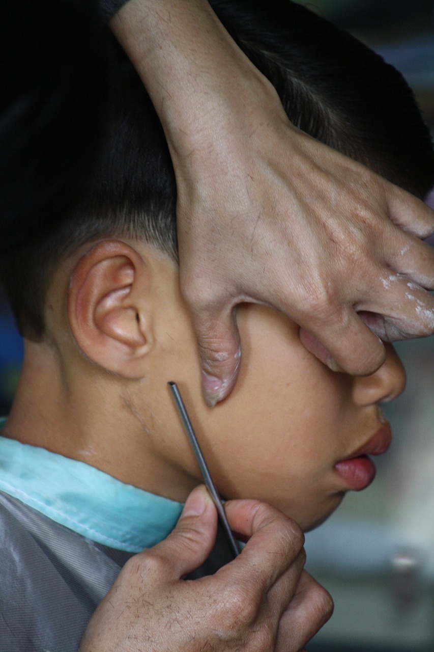 Image - hairdresser viet nam child