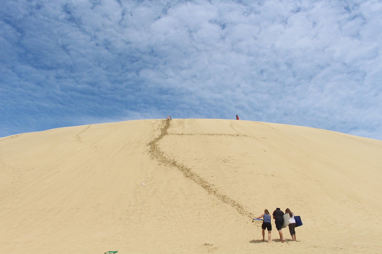 Image - sand dune te paki new zealand sky