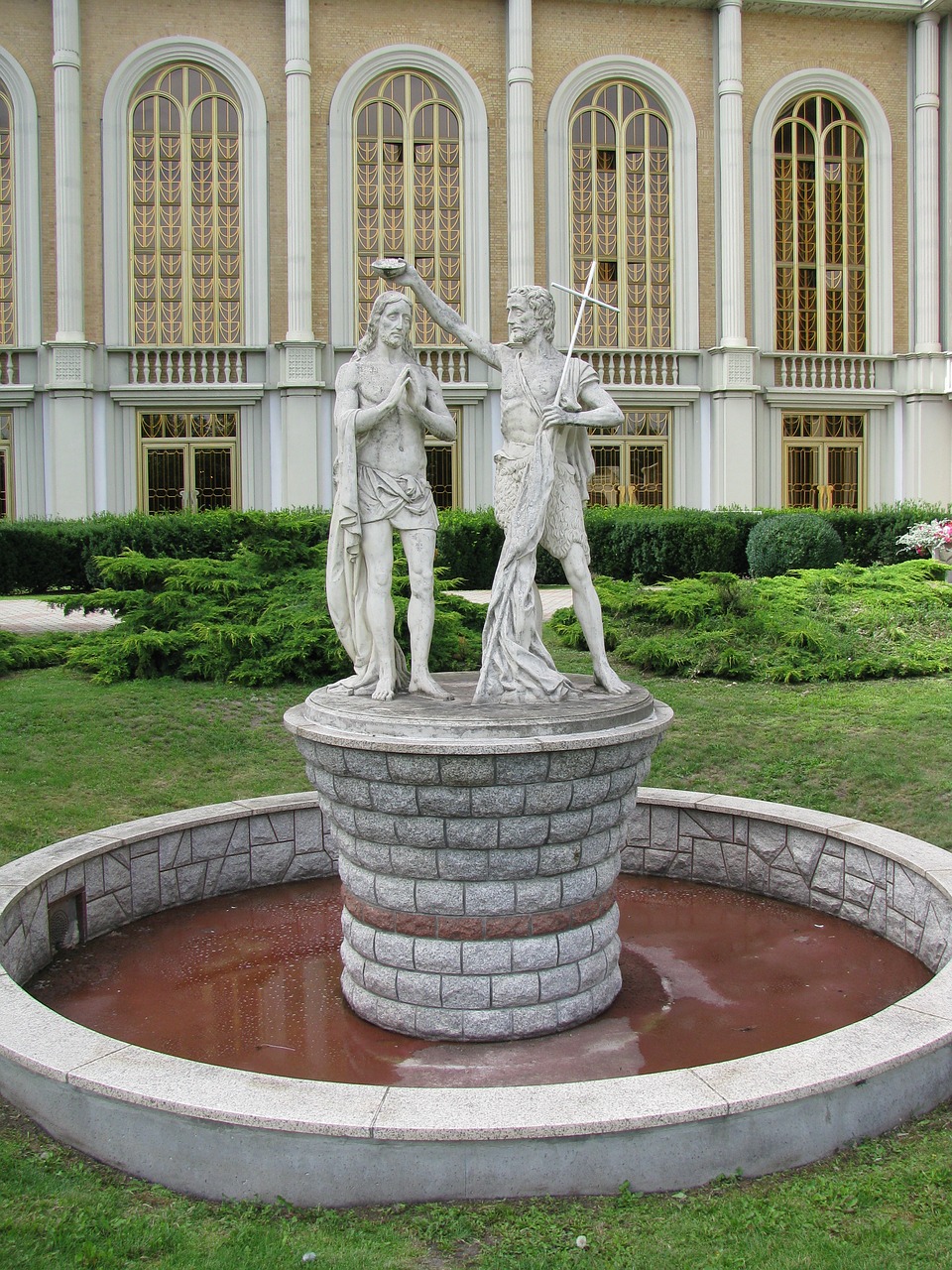 Image - lichen garden fountain sculpture