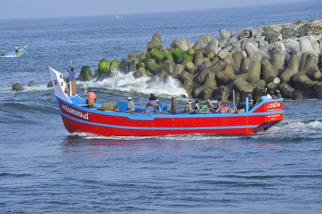 Image - fishing boat perumathura beach