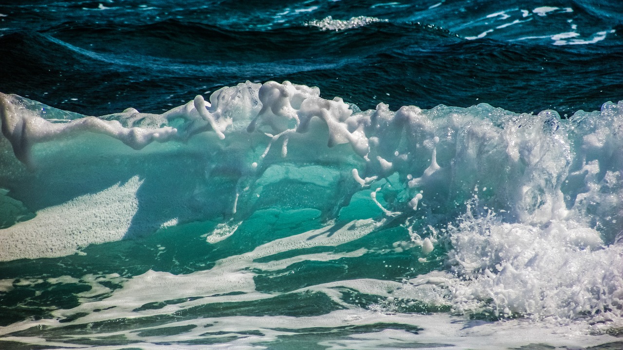 Image - wave smashing sea beach nature