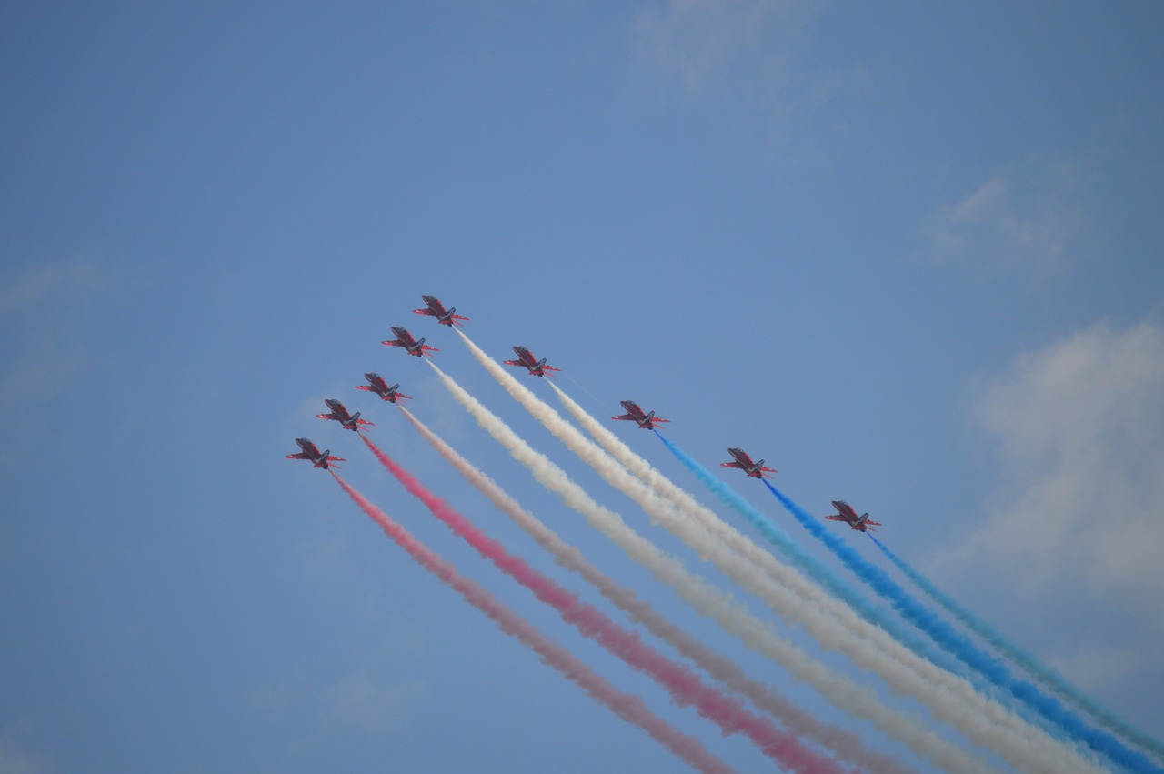 Image - red arrows smoke trails jet speed