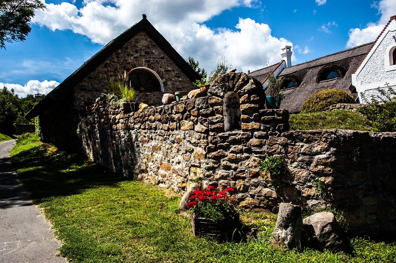 Image - land country house nature