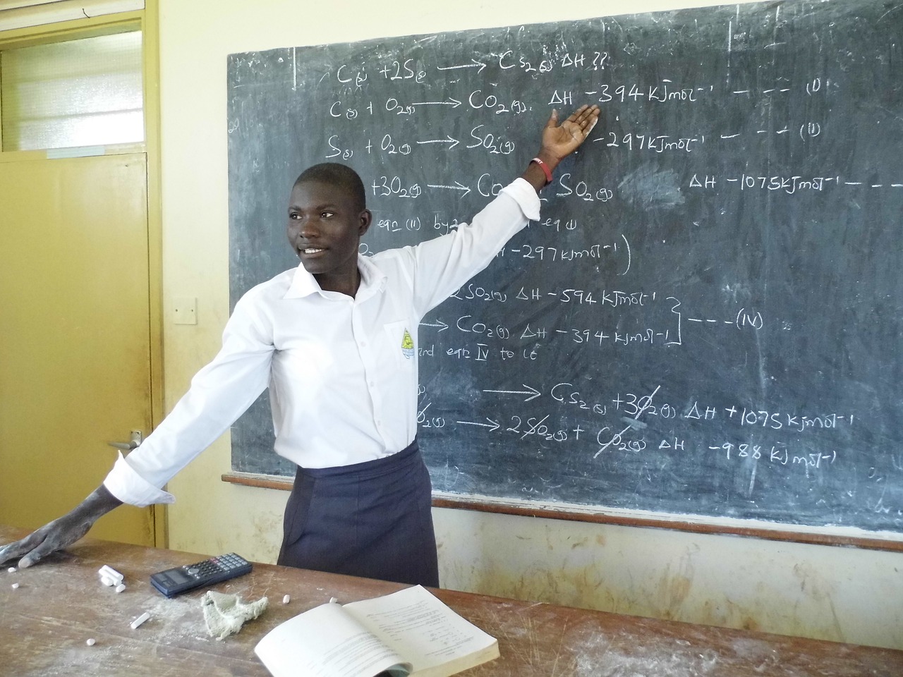 Image - school chemistry uganda teacher