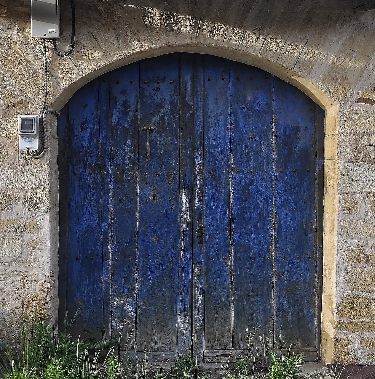 Image - door painted wood blue weathered
